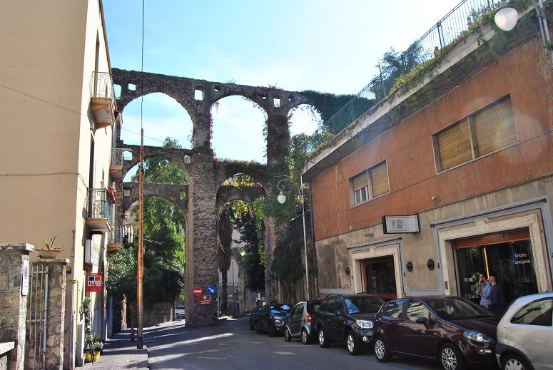 medieval aqueduct (10).jpg